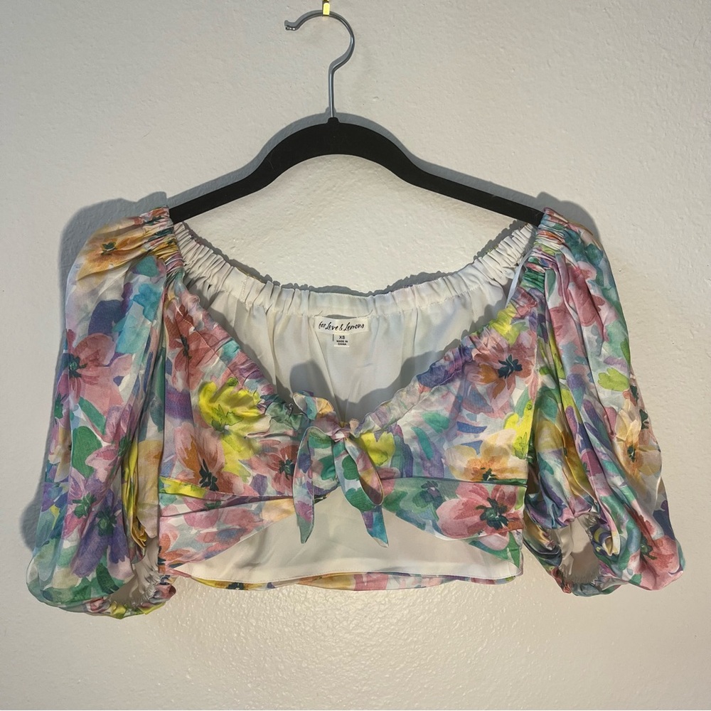 NWOT Puff Sleeve Crop Top
